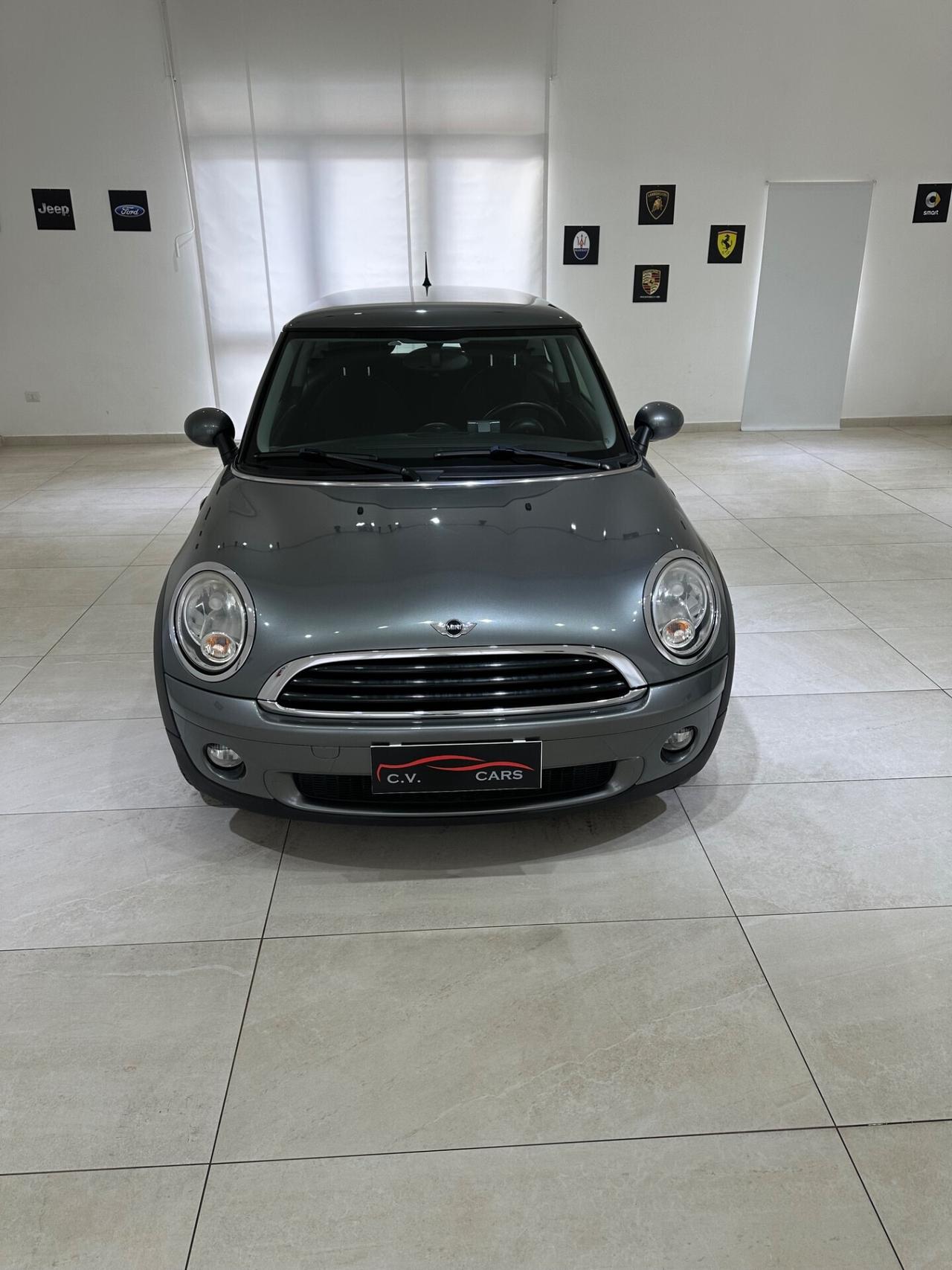 MINI GUIDABILE DA NEOPATENTATI UNICOPROPRIETARIO