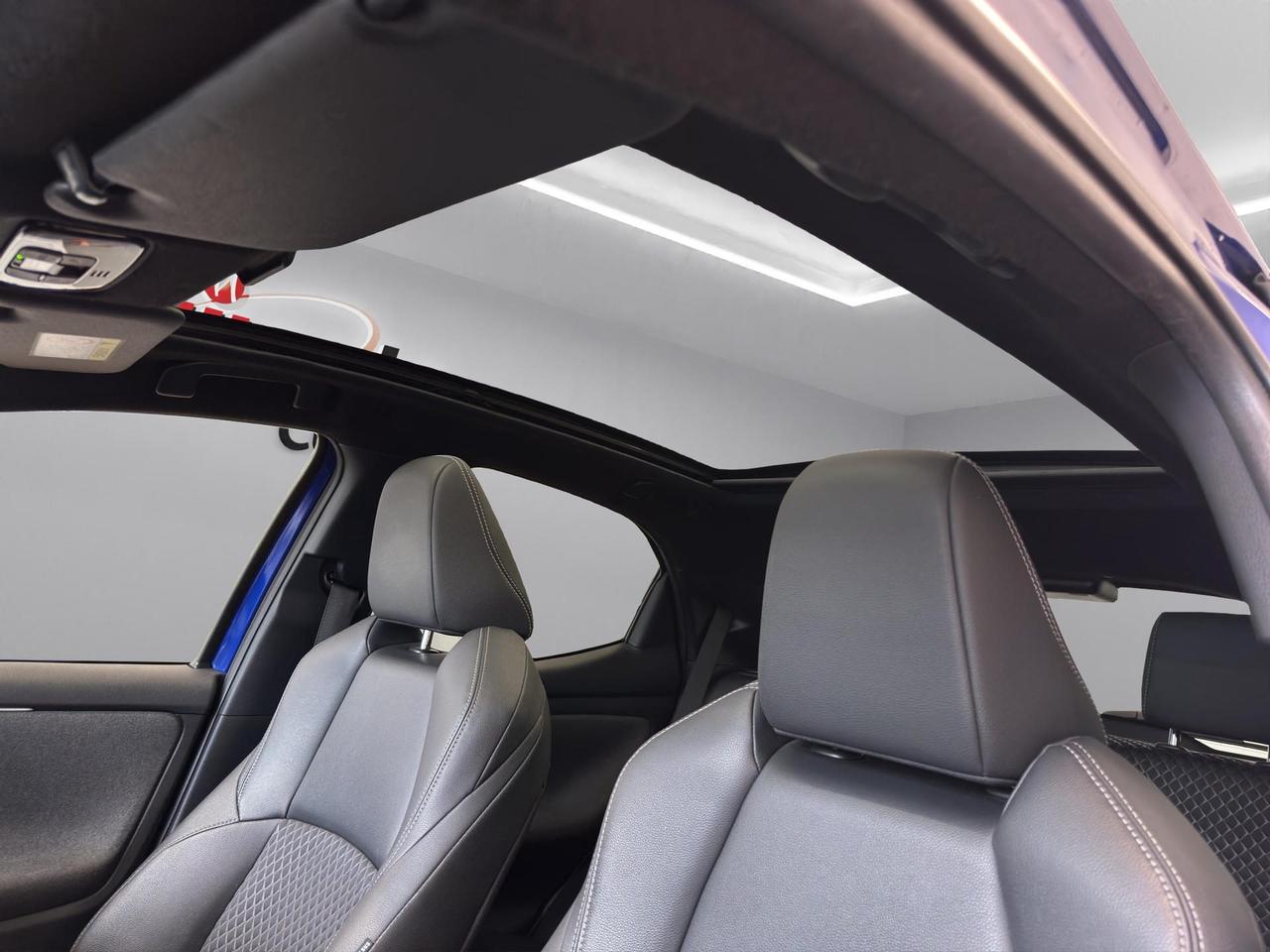 Toyota Yaris 1.5h Lounge