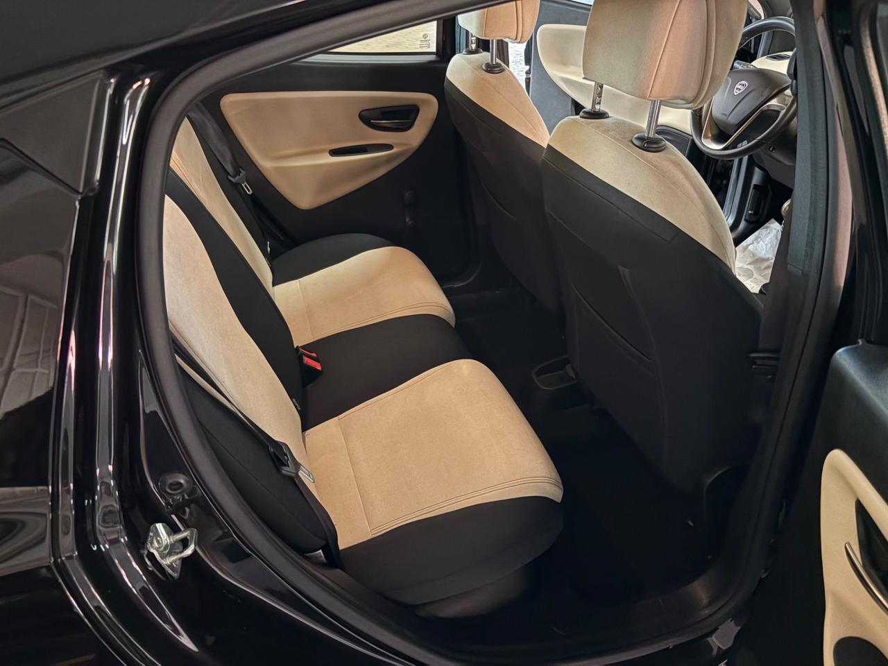 Lancia Ypsilon 1.2 69 CV 5 porte S&S Gold NEOPATENTATI...!!!!!