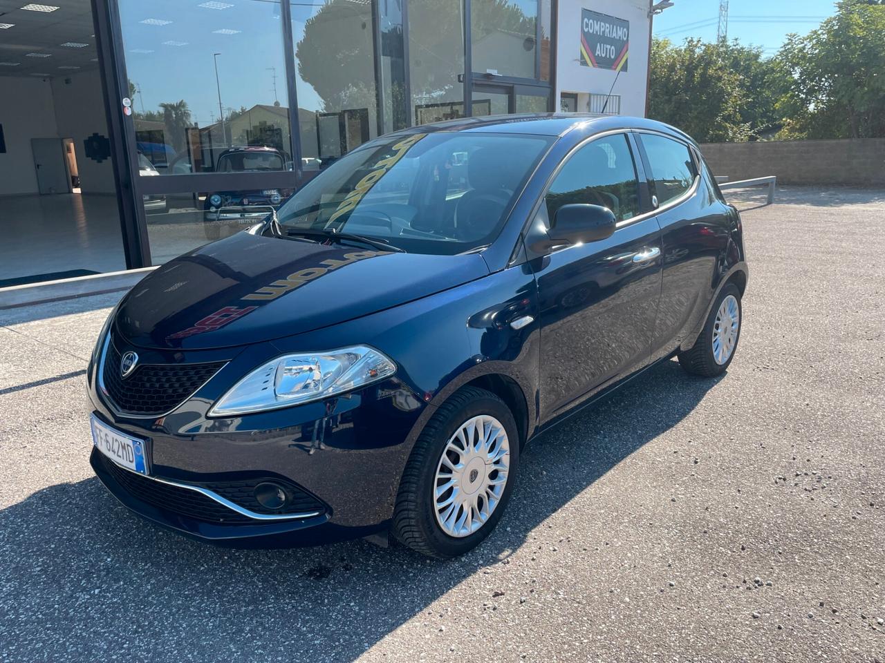Lancia Ypsilon 1.2 69 CV 5 porte GPL Ecochic Silver