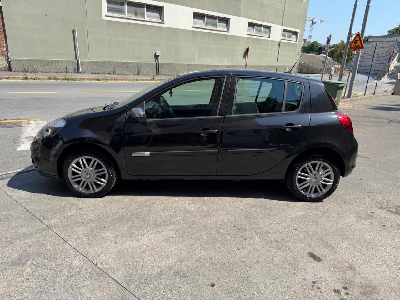 RENAULT CLIO 1.2 TCE 100CV NEOPATENTATI