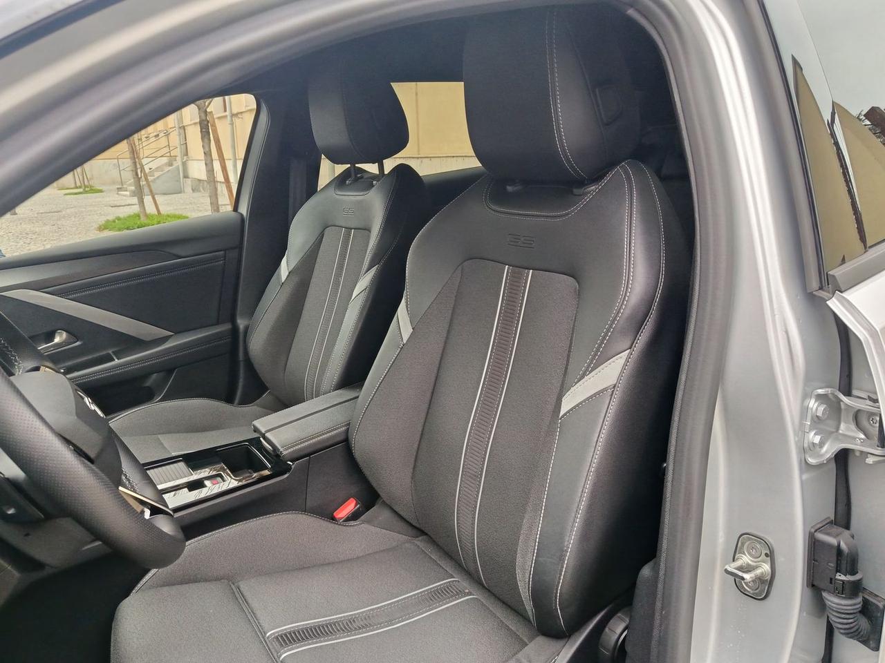 Opel Astra GS 1.5 #9711