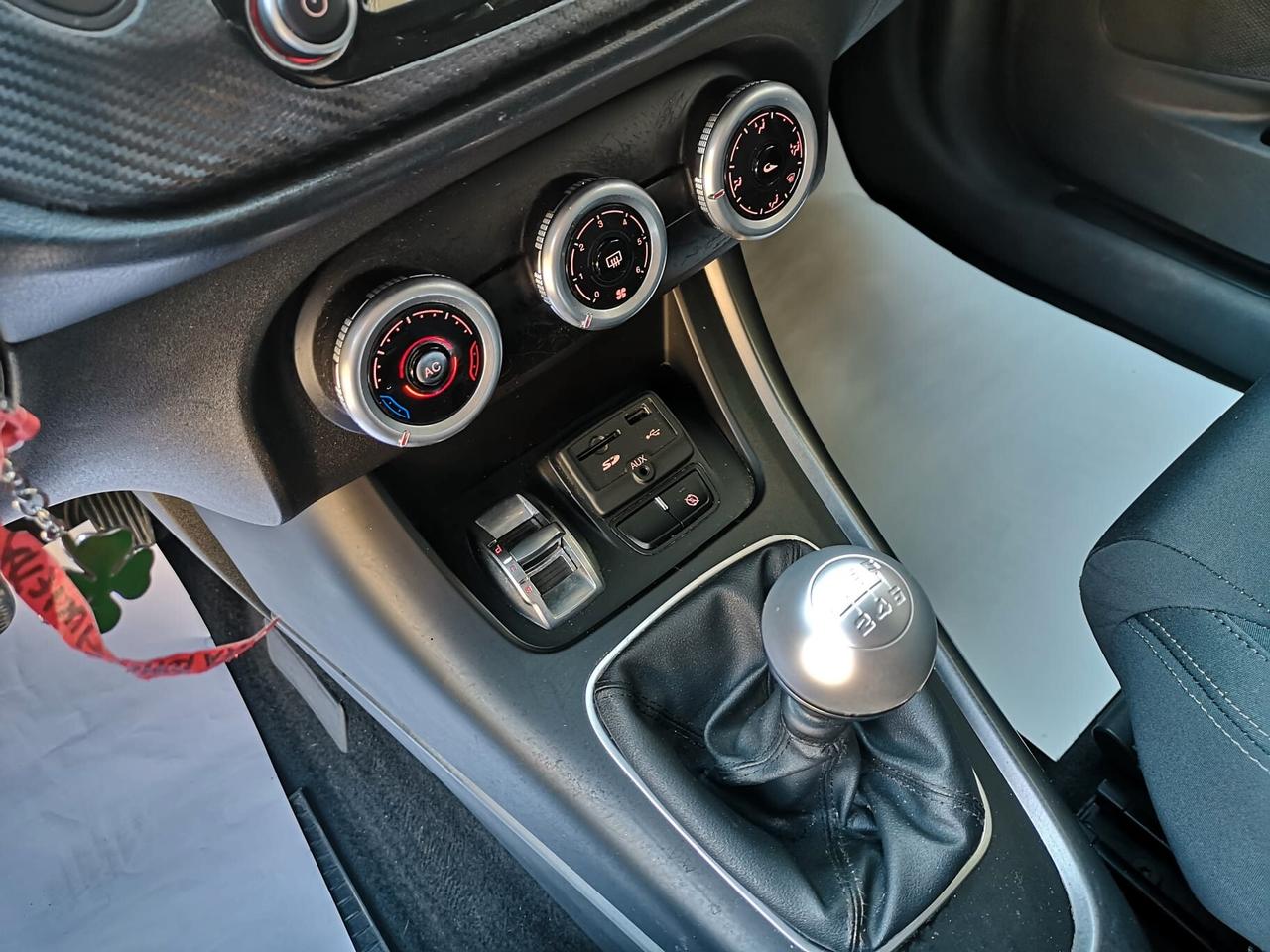 ALFA ROMEO Giulietta 1.6 JTDm-2 105 CV Business