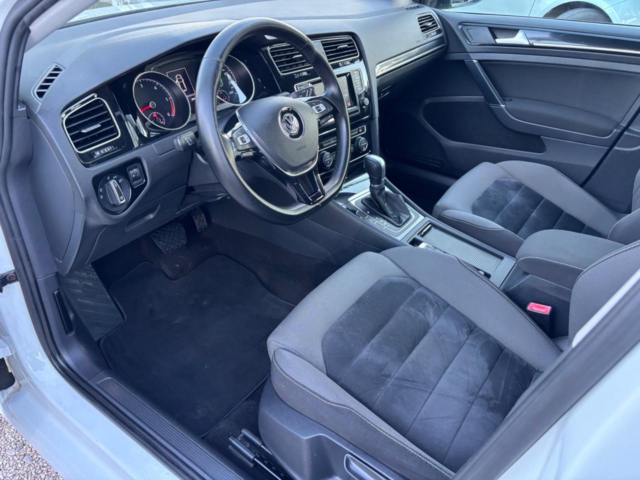 VW GOLF 1.6TDI 110CV DSG HIGHLINE STYPENDA