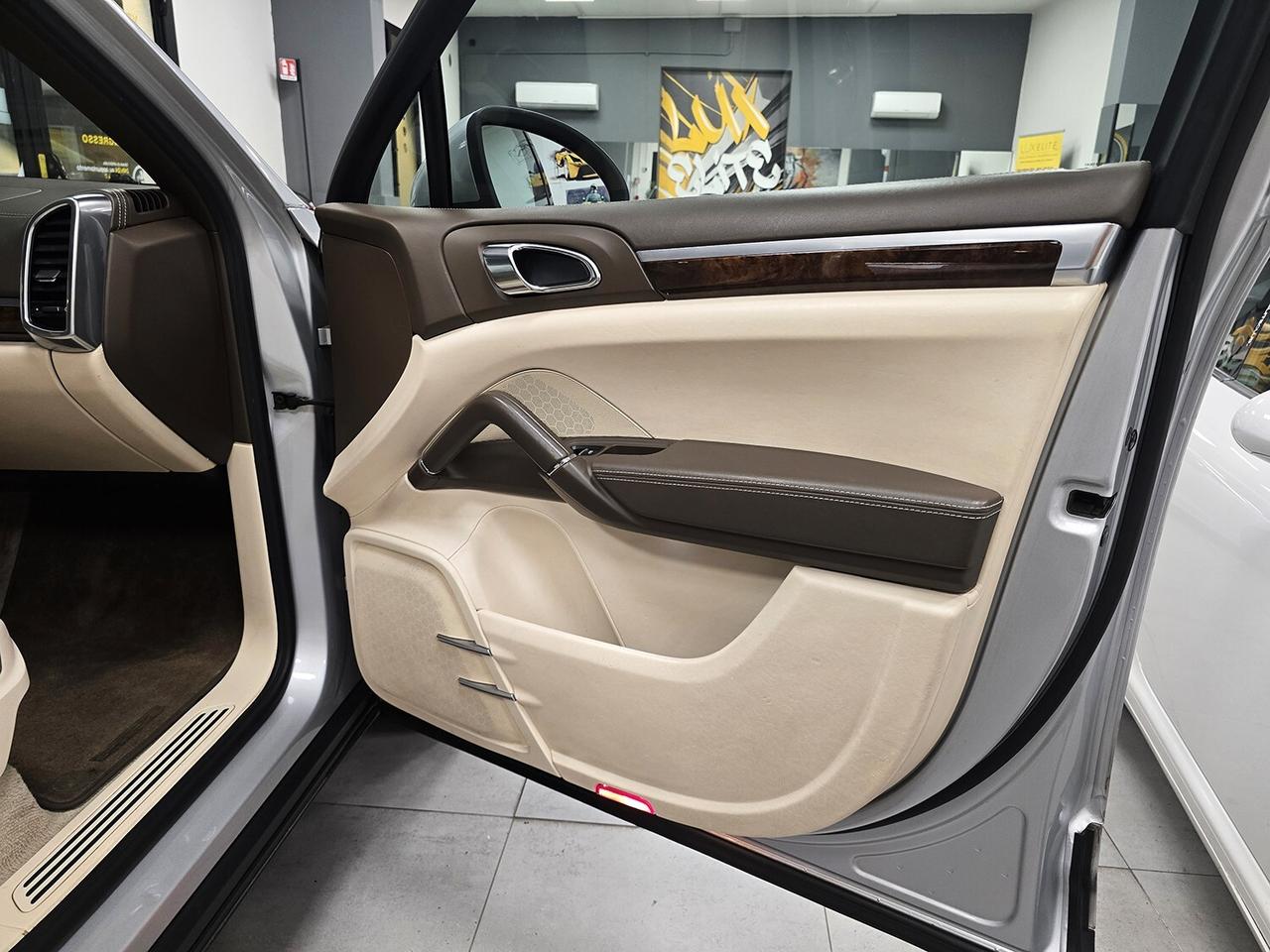 Porsche Cayenne 3.0 V6 TDI TIPTRONIC_SERVICE BOOK_NO SUPERBOLLO!