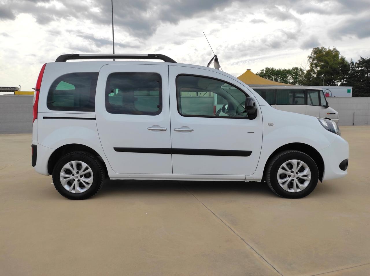 Renault Kangoo 1.5 dCi - 90cv 5 posti AUTOCARRO