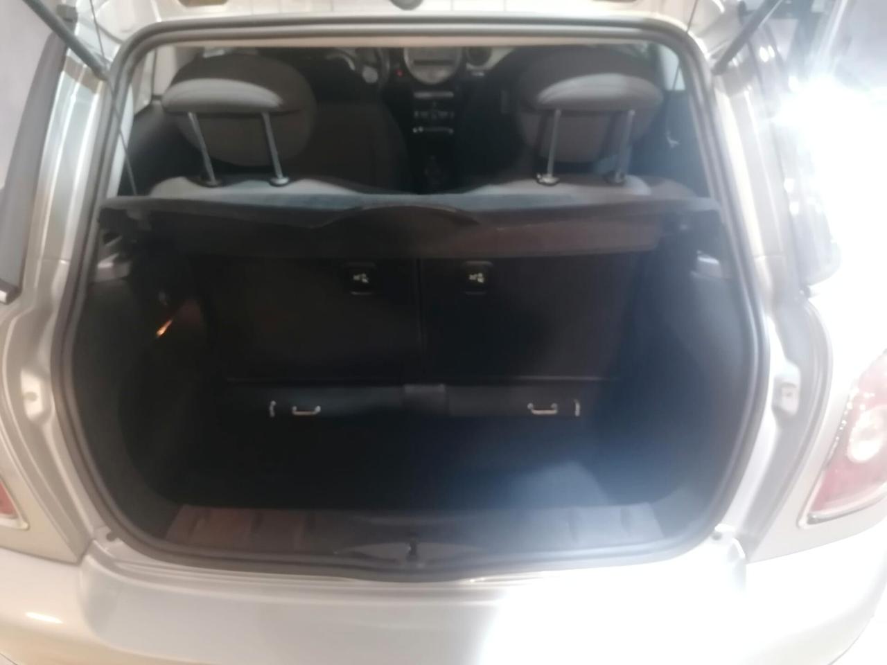 Mini 1.4 16V One Chili