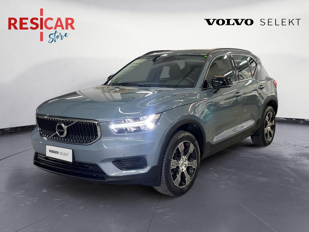 VOLVO XC40 2.0 d3 Momentum Core auto