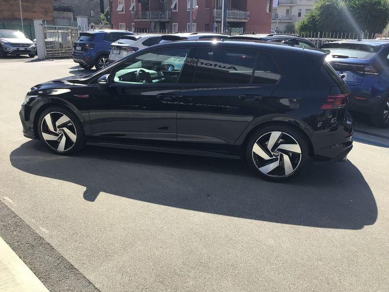 Volkswagen Golf GTI 2.0 TSI GTI
