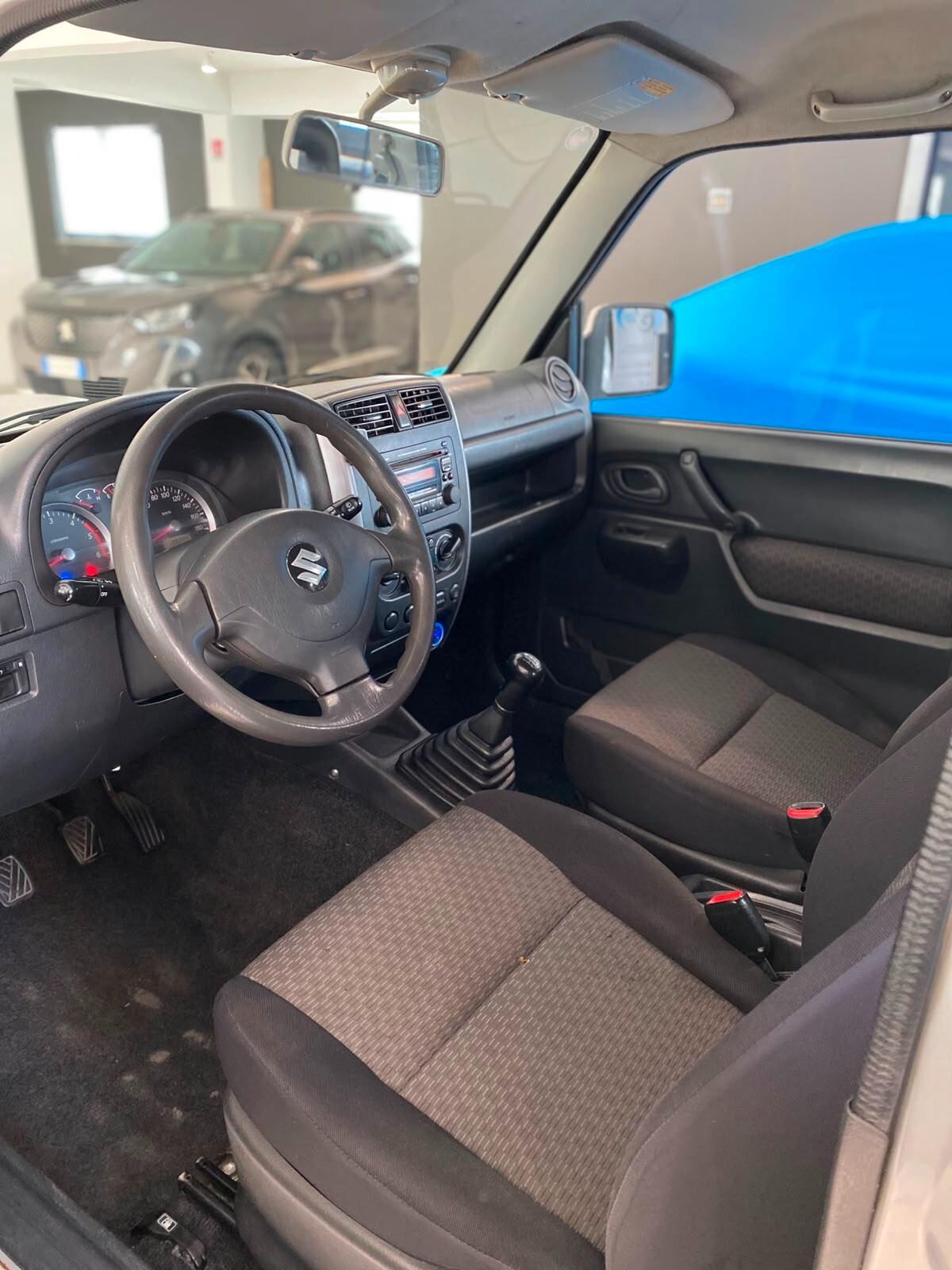 Suzuki Jimny 1.5 DDiS cat 4WD JLX