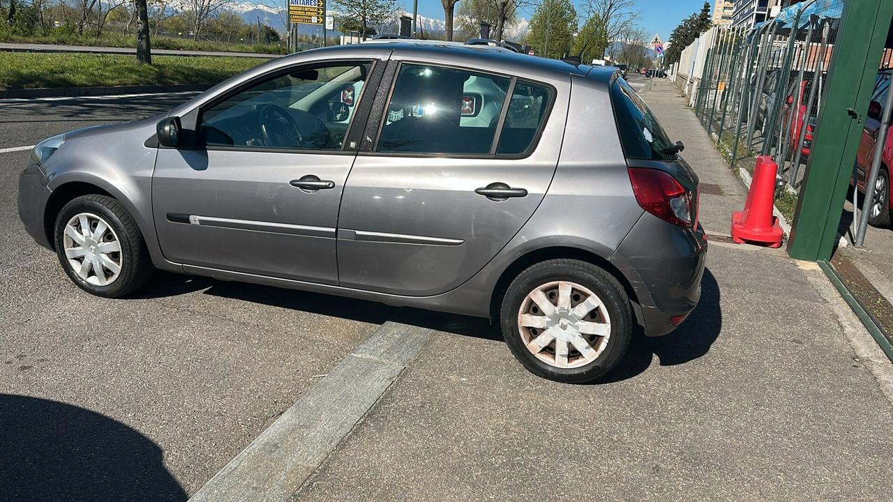 Renault Clio 1.2 16V 5 porte Live!