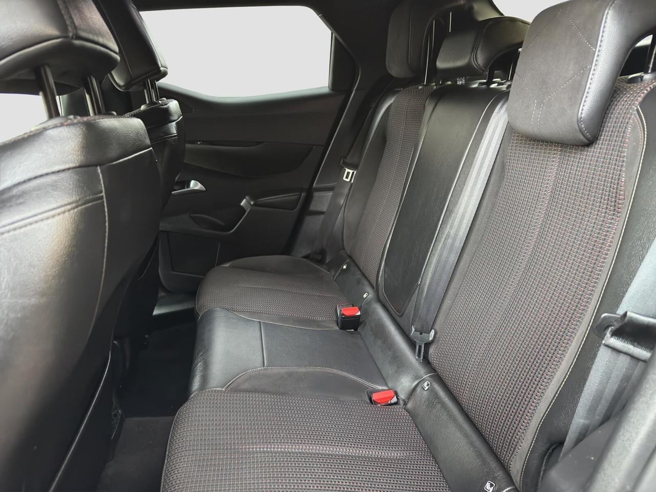 Ds DS3 3 Crossback BlueHDi 130 aut. Performance Line 2022