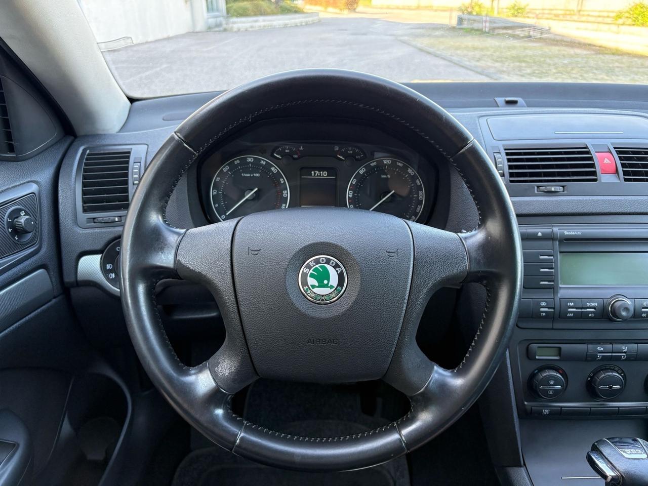 Skoda Octavia 2.0 TDI 140CV DSG Wagon