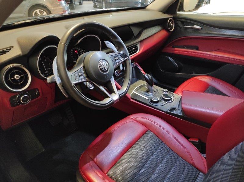 ALFA ROMEO Stelvio - Stelvio 2.2 Turbodiesel 210 CV AT8 Q4 Executive