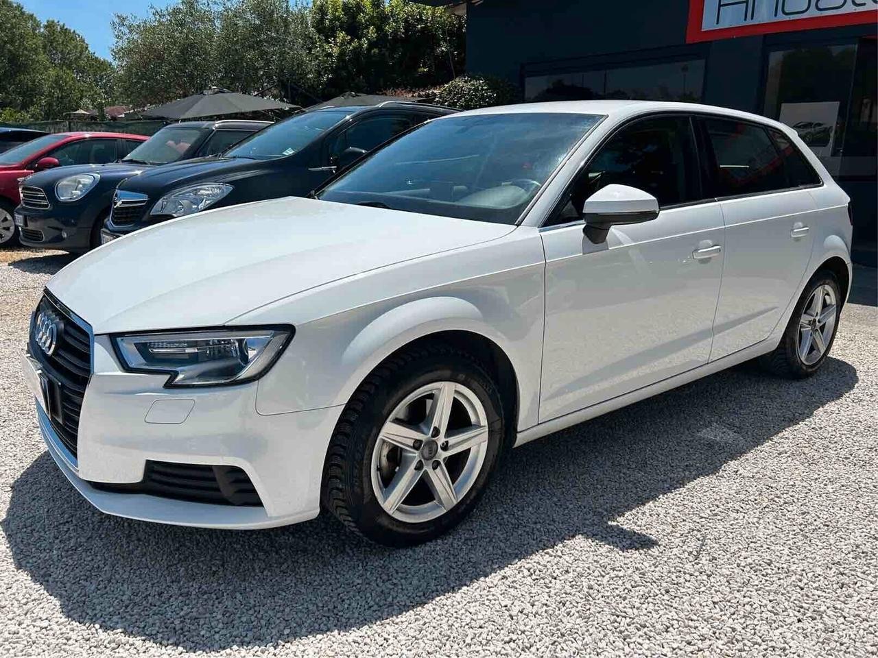 Audi A3 SPB 1.6TDI FULL*100000KM*NAVI GARANZIA