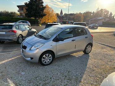 TOYOTA Yaris 1.0 5 porte NEOPATENTATI