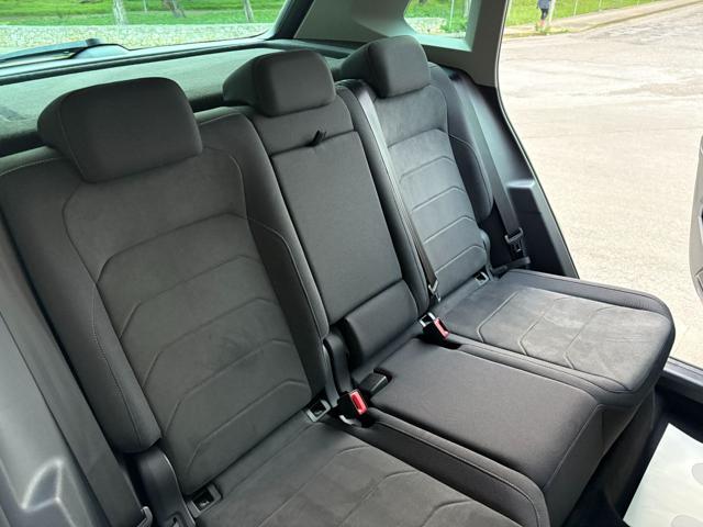 VOLKSWAGEN Tiguan 2.0 TDI 150 CV SCR DSG Life TELECAMERA
