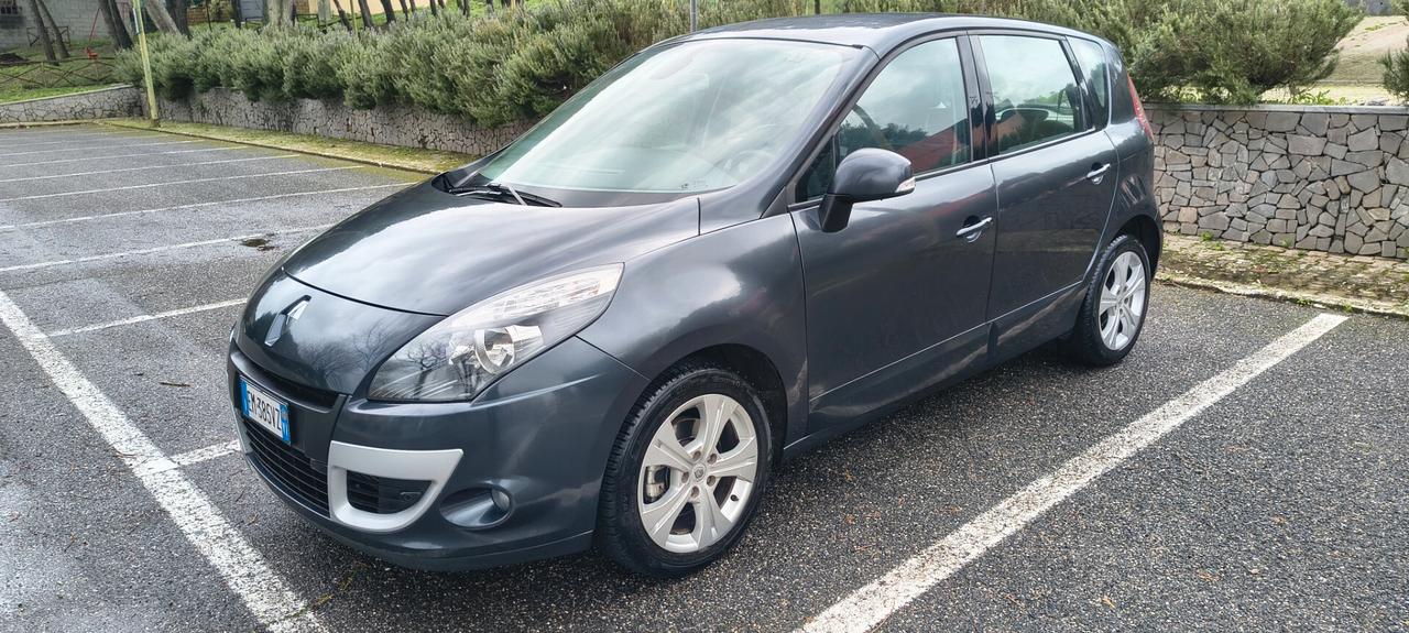 Renault Scenic Scénic X-Mod 1.5 dCi 110CV Luxe