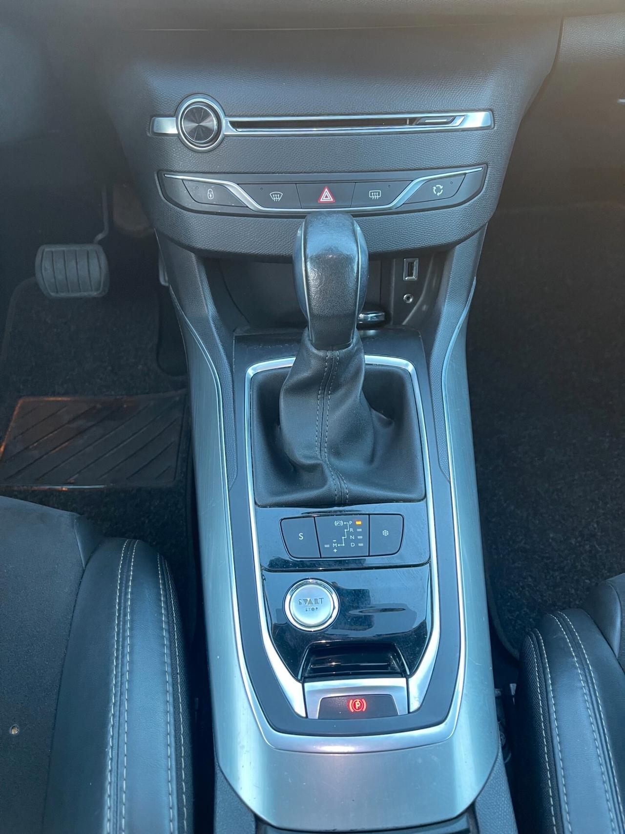 Peugeot 308 BlueHDi 120 S&S Allure Automatica