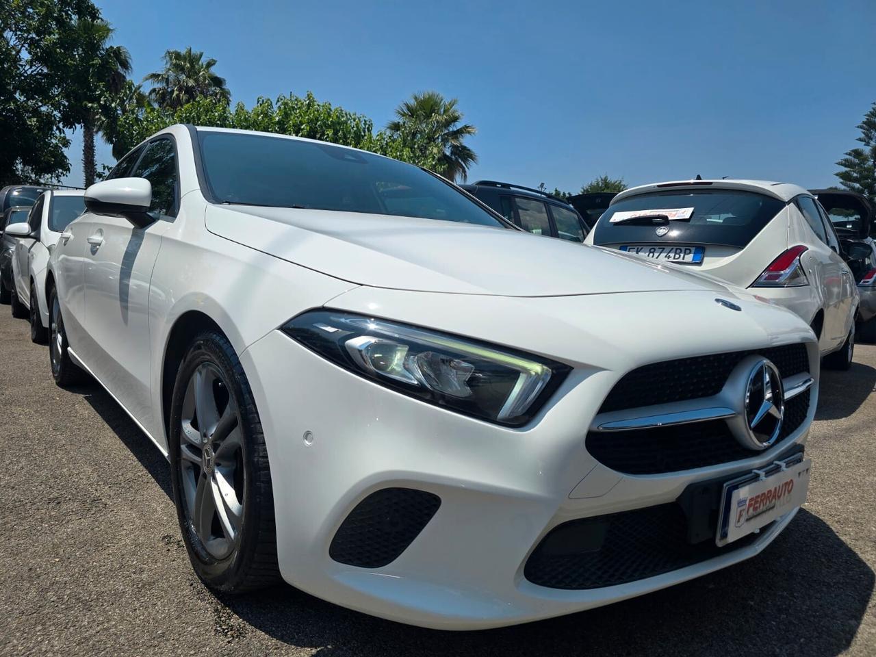 MERCEDES A180CDI 115CV SPORT PACK LUCI
