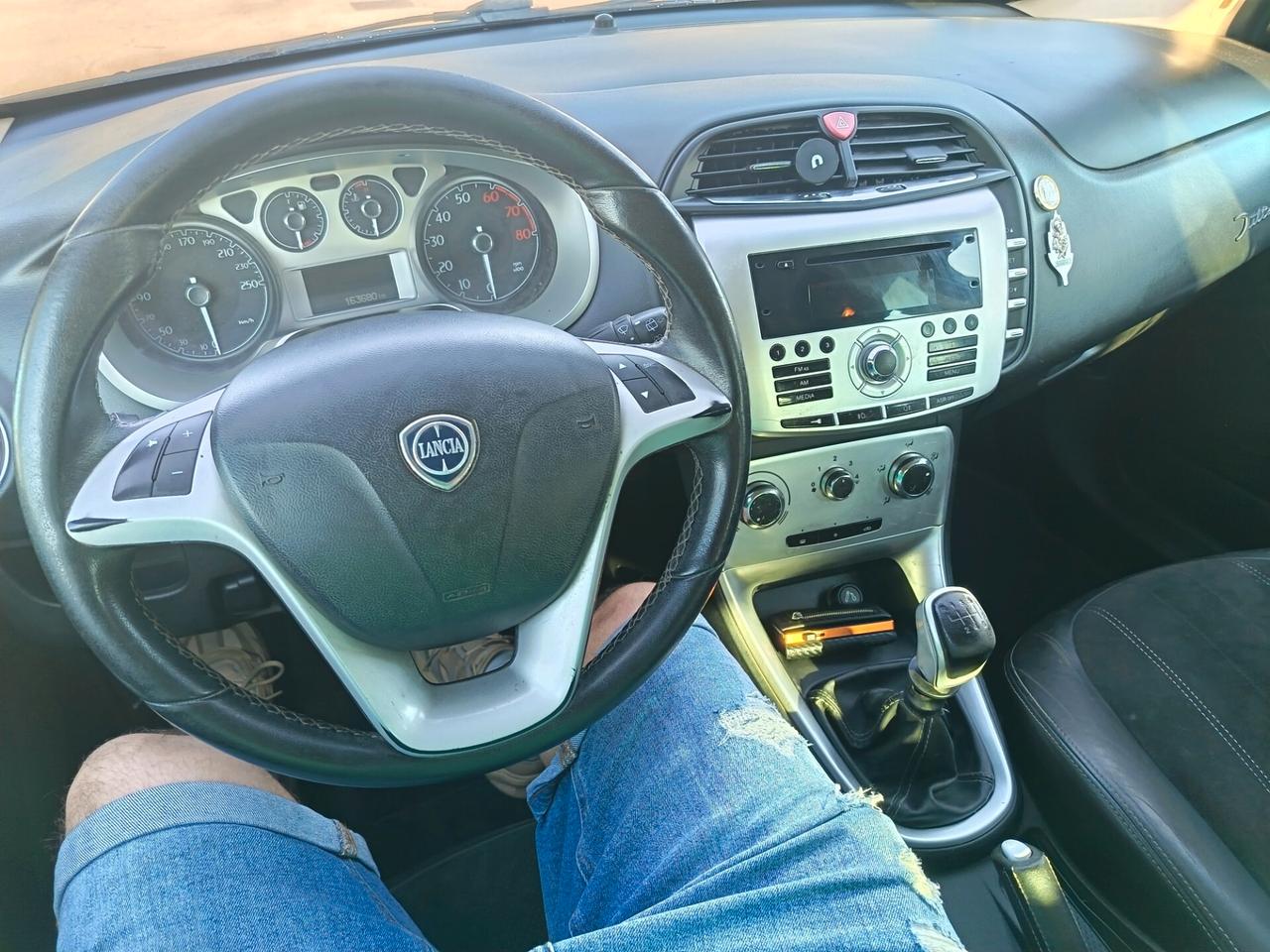 Lancia Delta 1.4 T-Jet 150 CV Argento