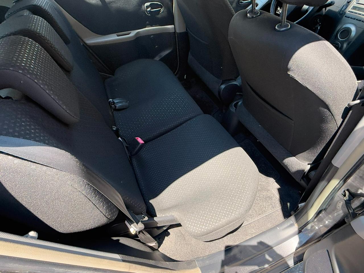 Toyota Yaris 1.0 5 porte Sol