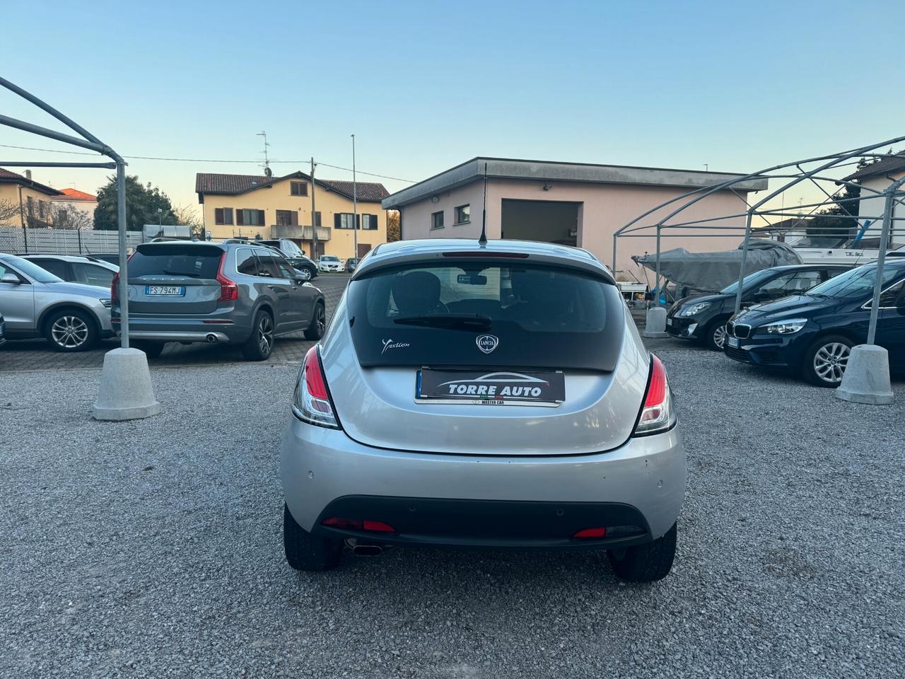 Lancia Ypsilon 1.2 69 CV 5 porte S&S Silver NEOPATENTATI