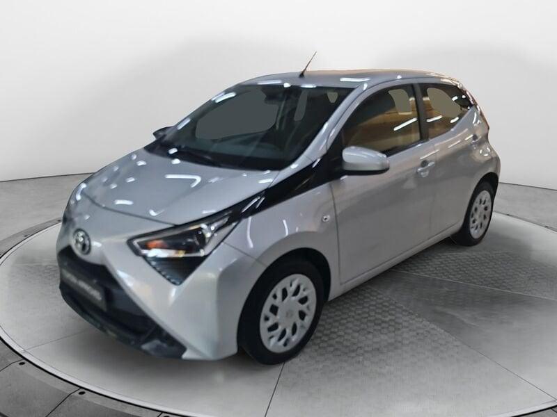 Toyota Aygo Aygo Connect 1.0 VVT-i 72 CV 5 porte x-play MMT