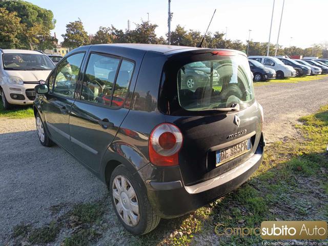 RENAULT Modus 1.2 16V Luxe