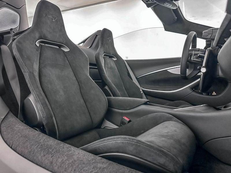 McLaren Artura Artura Spider MY26 - McLaren Milano