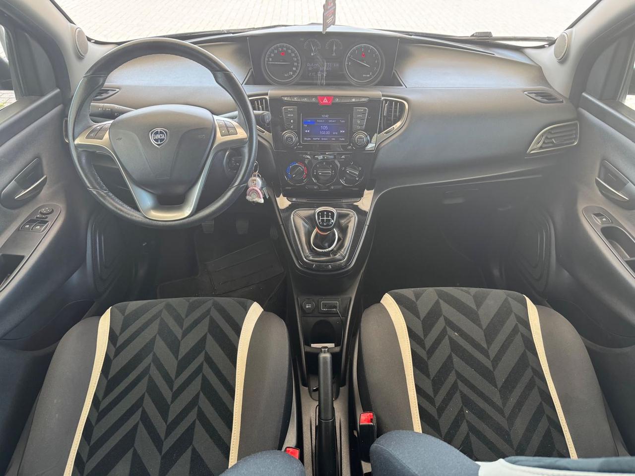 Lancia Ypsilon Platinum 1.2