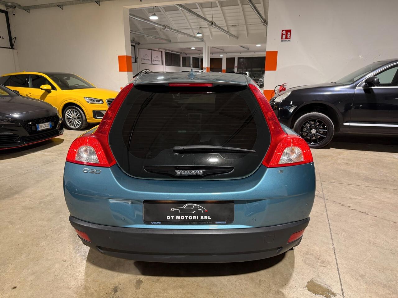 Volvo C30 1.6 Momentum CLIMA-BENZINA