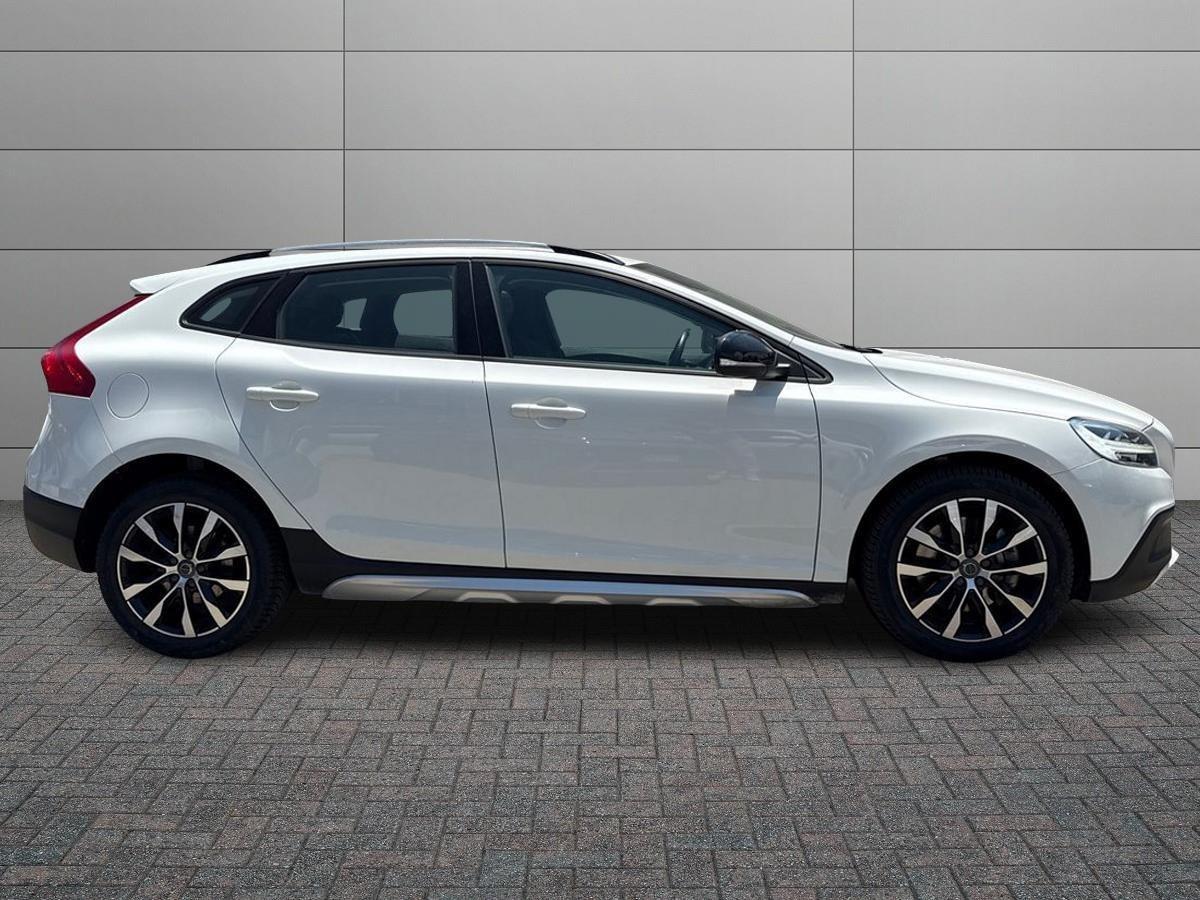 VOLVO V40 II 2012 Cross Country - V40 Cross Country 2.0 d2 Style Plus my19