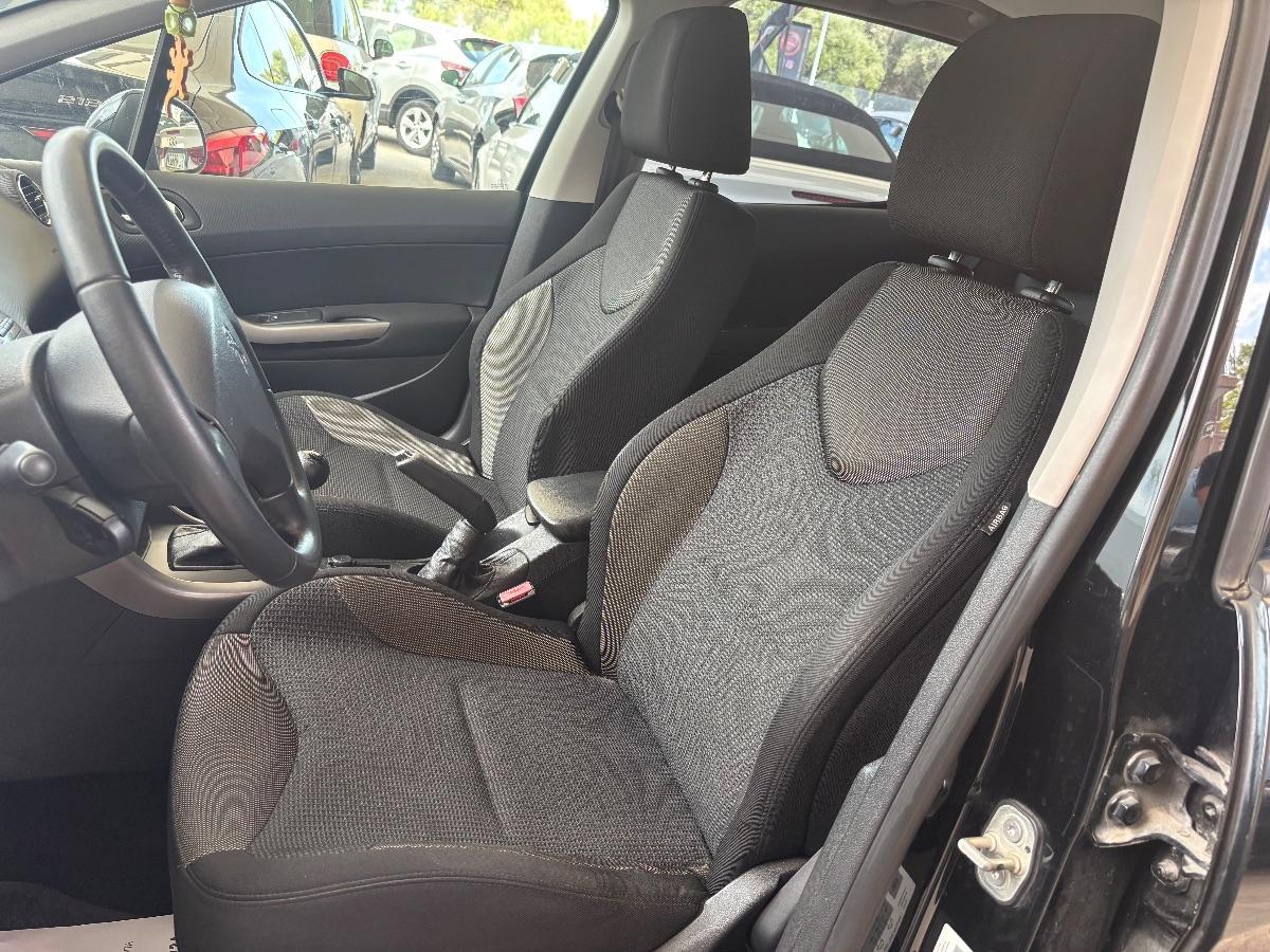 PEUGEOT - 308 - 1.6 HDi 92 CV Business