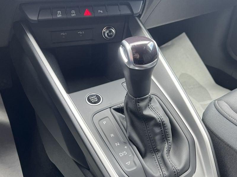 Audi A1 Sportback 30 TFSI S tronic S line Black Edition 116cv