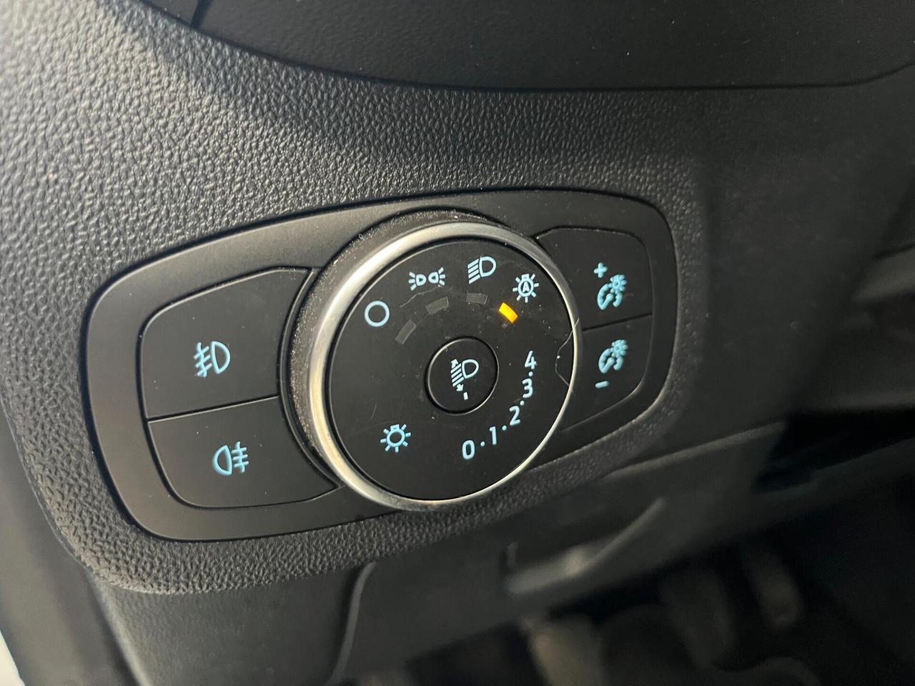 Ford Fiesta 1.0 Ecoboost Hybrid 125 CV 5 porte Titanium