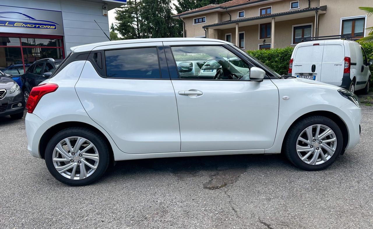 Suzuki Swift 1.2 Hybrid Top