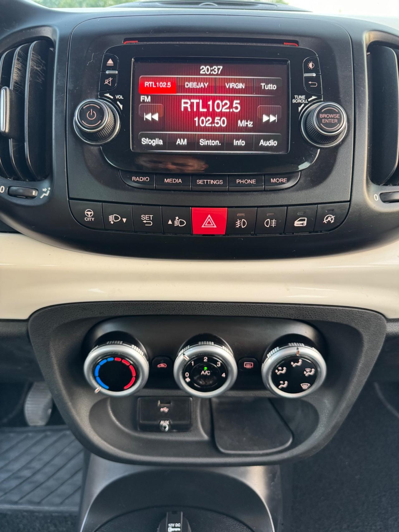 Fiat 500L tagliandata idonea ai neopatentati