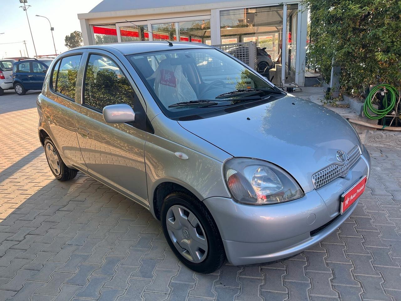 Toyota Yaris 1.0i 16V cat 5 porte