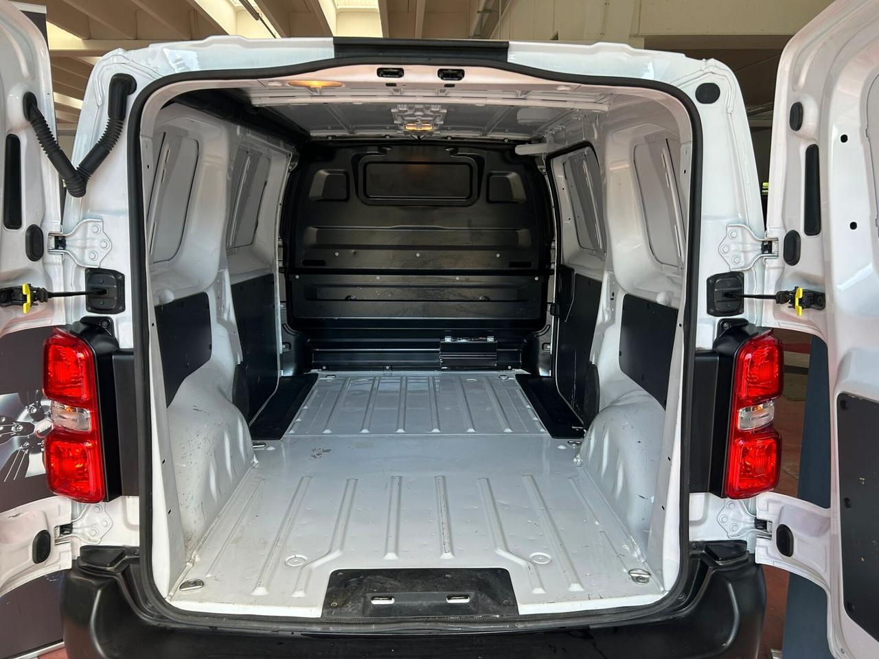 FIAT SCUDO FURGONE POSTI 3 GANCIO TRAINO Diesel 2.0 CV 144 km 22.050 garanzia 12 mesi