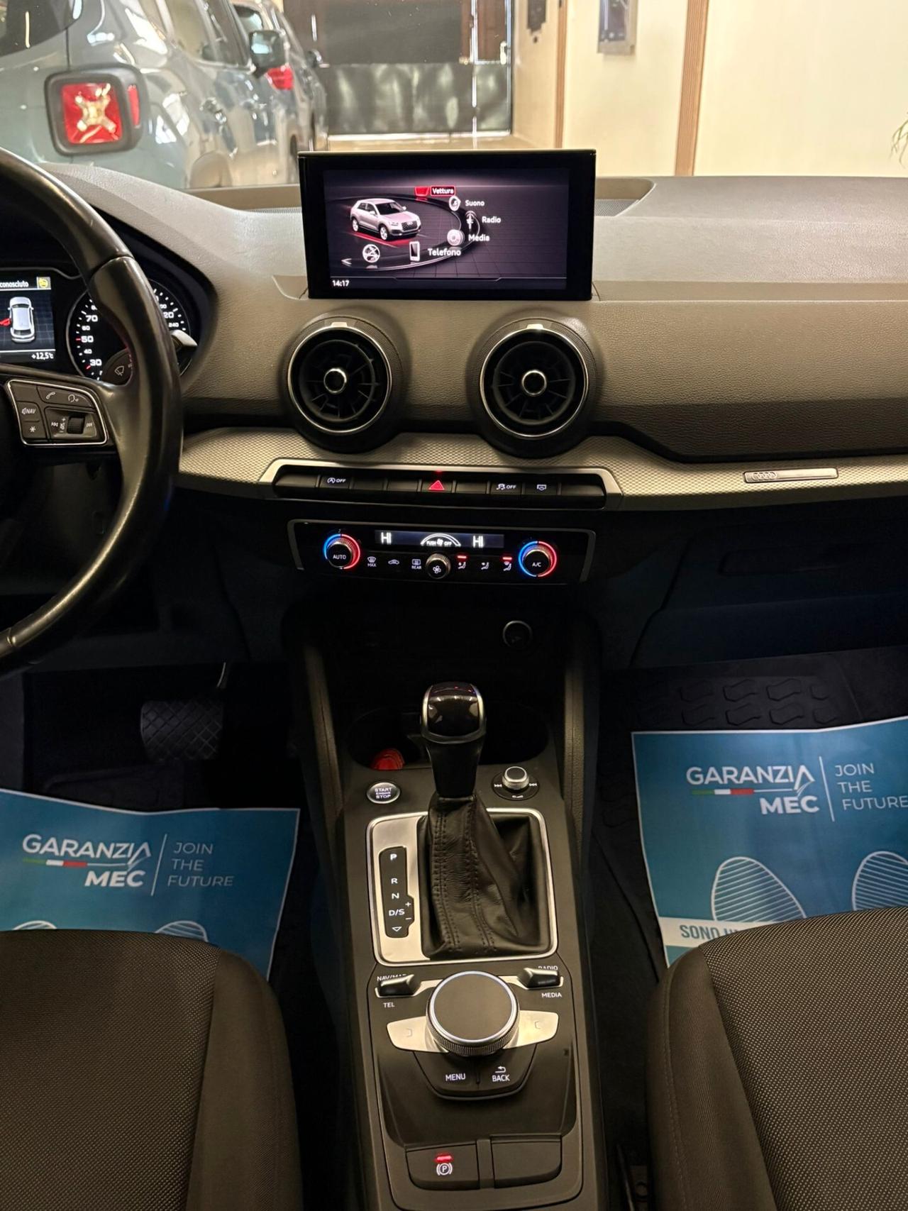 Audi Q2 30 TDI S tronic Identity Black