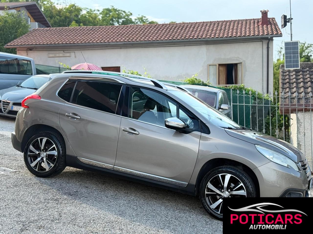 Peugeot 2008 BlueHDi 100 Allure