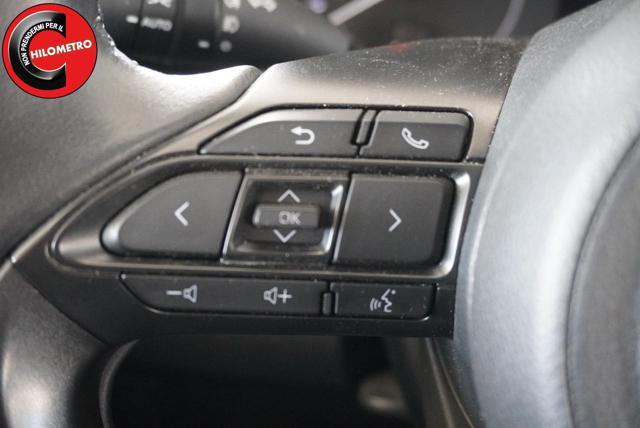 TOYOTA Yaris 1.5 Hybrid 5 porte Business