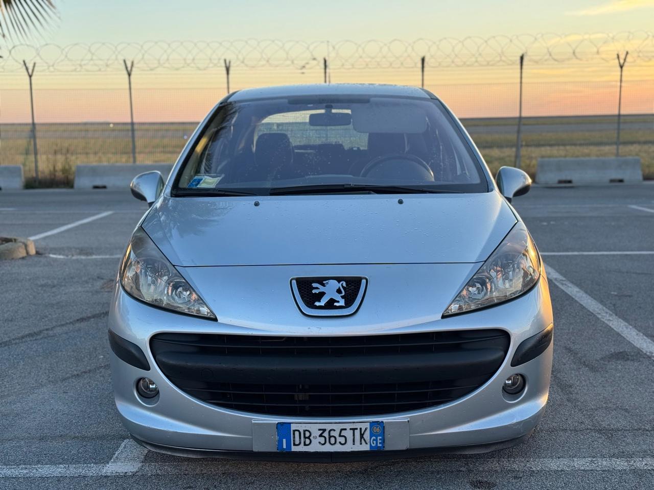 PEUGEOT 207 1.4 HDI NEO PATENTATI 1 PRO 12 MESI DI GARANZIA