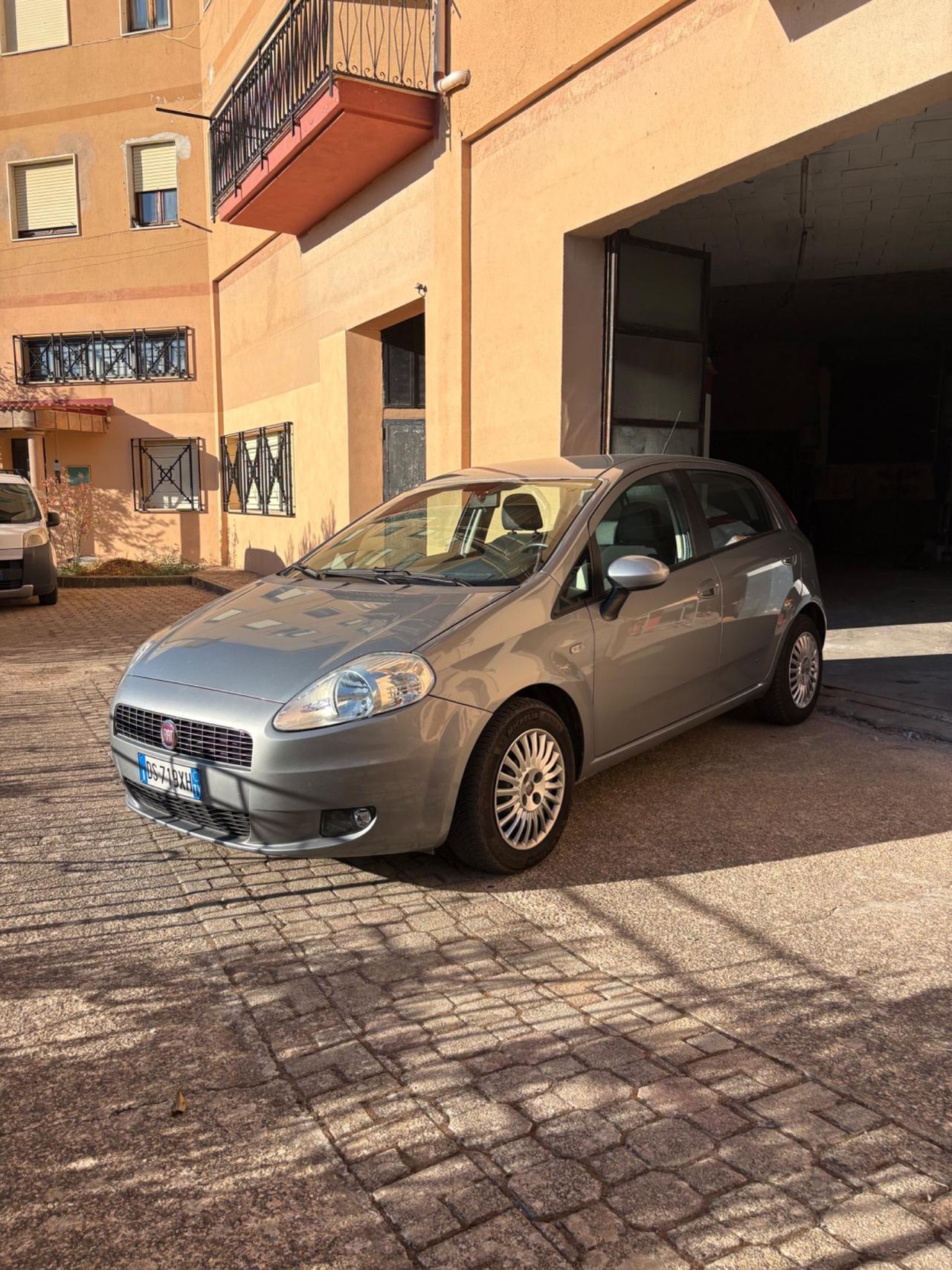 Fiat Grande Punto 1.3 MJT 75 CV 5 porte Dynamic