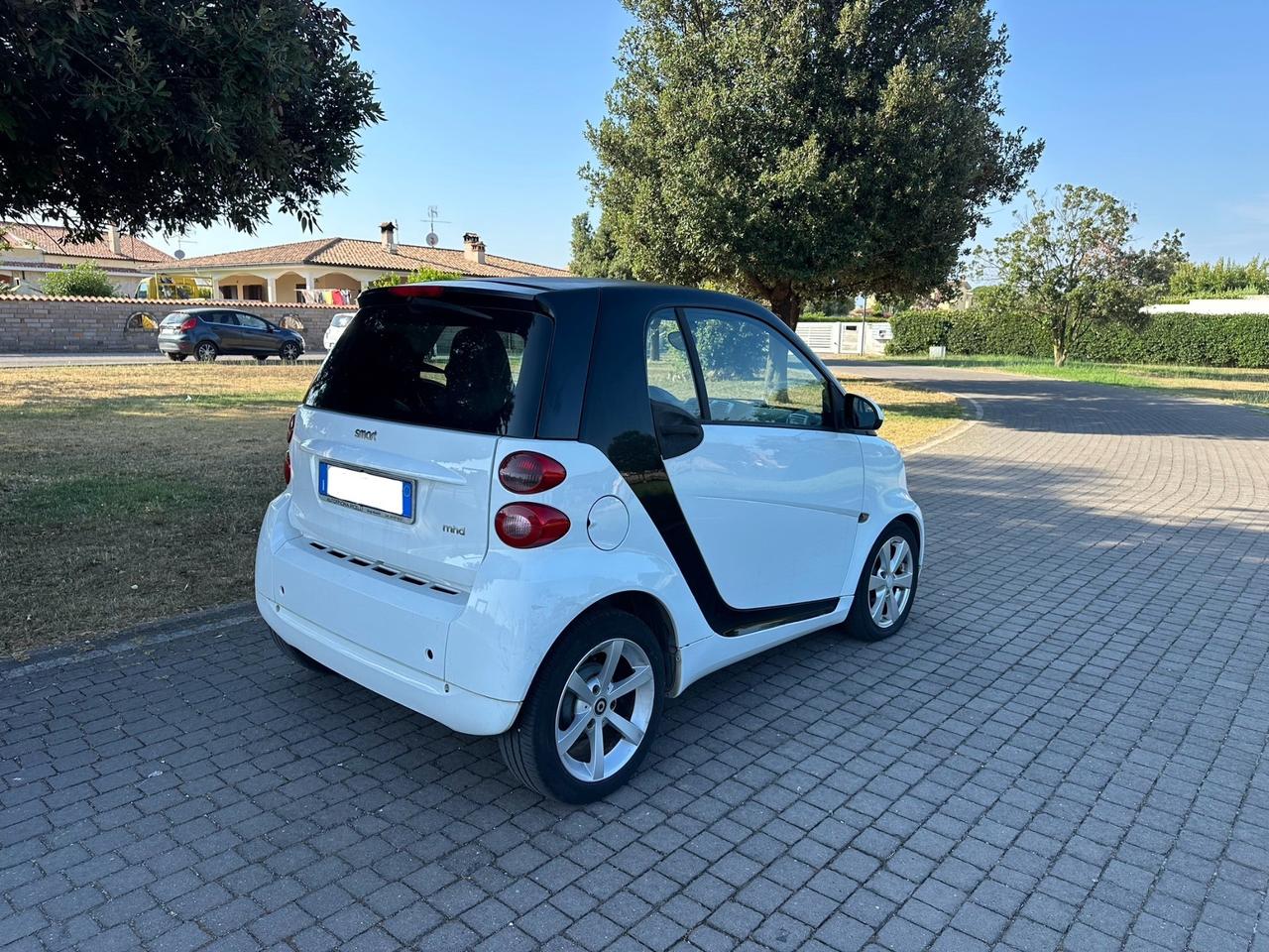 Smart ForTwo 1000 52 kW MHD coupé pure NEOPATENTATI