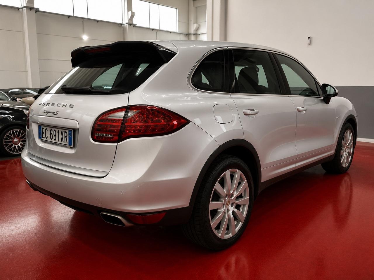 Porsche Cayenne 3.0 e-hybrid