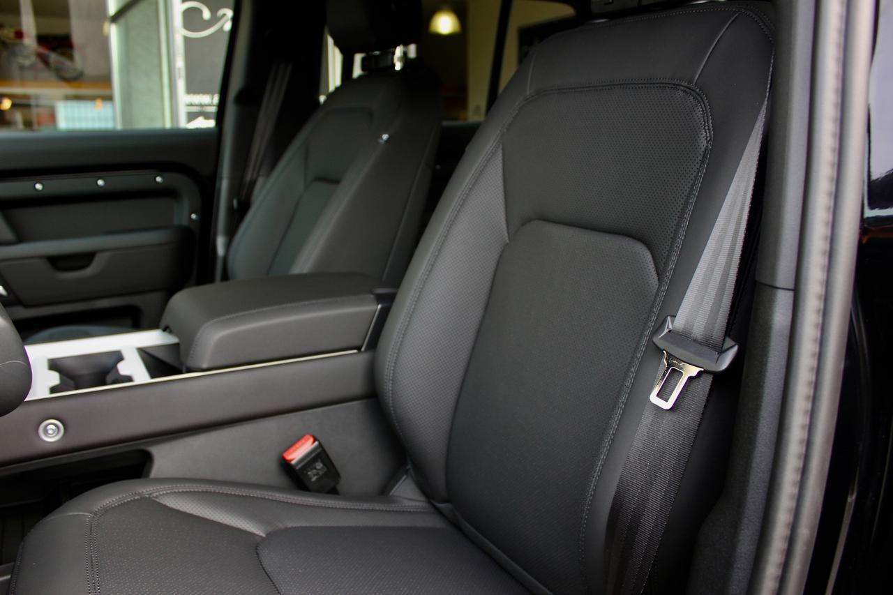 Land Rover Defender 3.0D 200 CV AWD Auto X-Dynamic SE