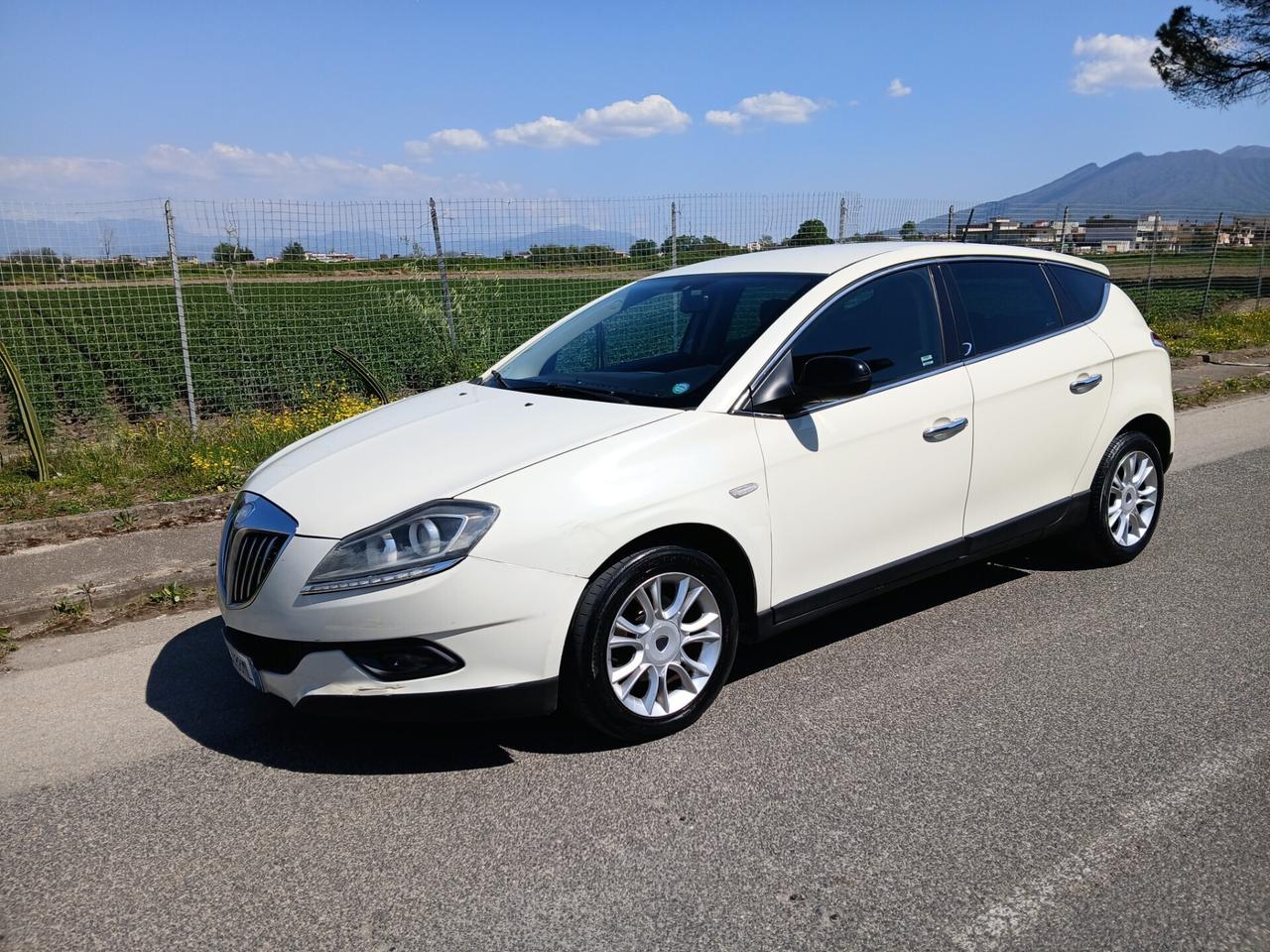 Lancia Delta 1.6 MJT 120cv perfette condizioni