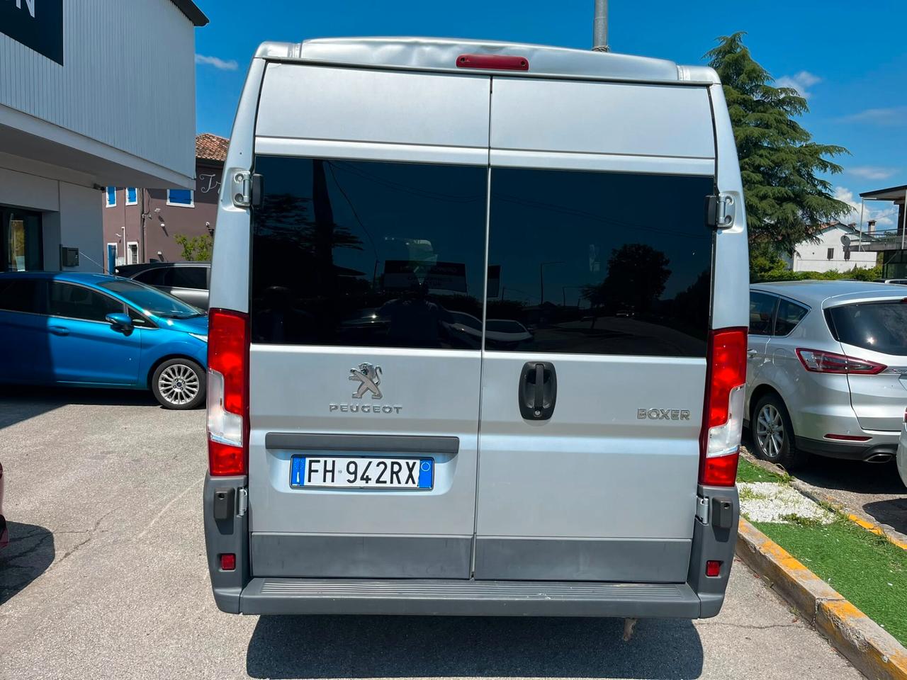 Peugeot Boxer 330 2.0 BlueHDi/130CV FAP PC-TN Combi Premium